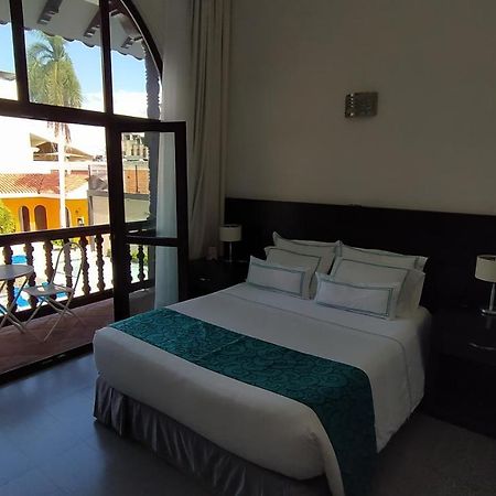 Hotel Union Хирардот Екстериор снимка