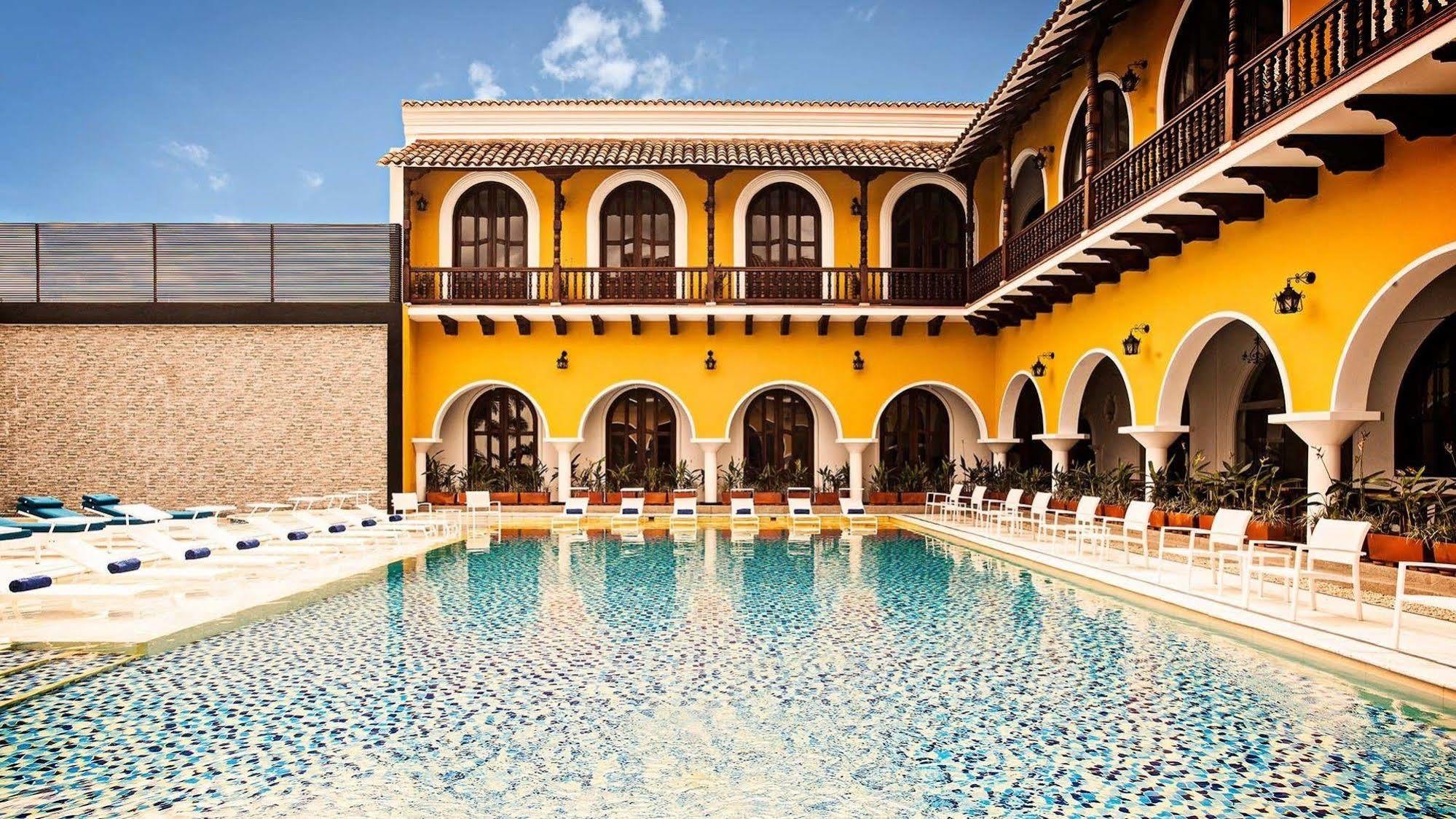 Hotel Union Хирардот Екстериор снимка