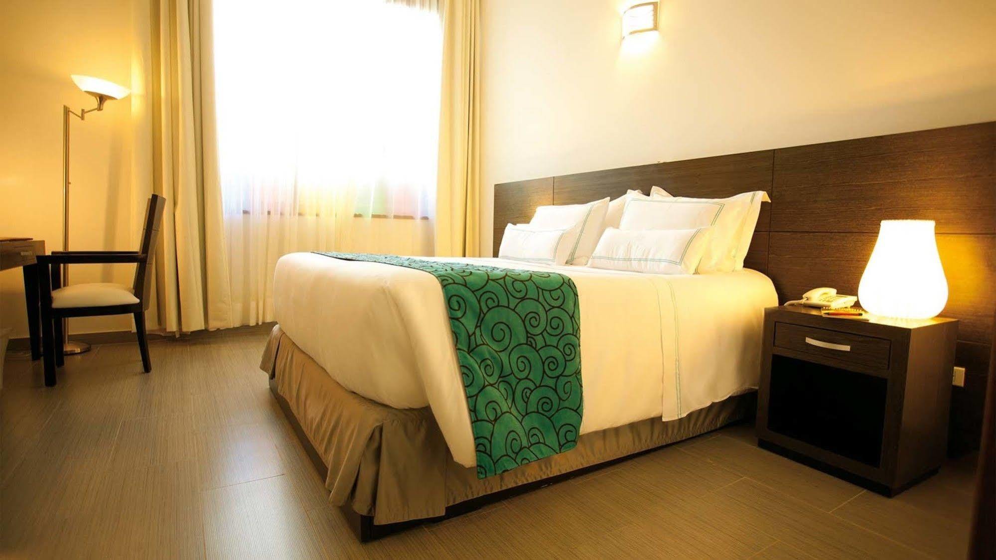 Hotel Union Хирардот Екстериор снимка