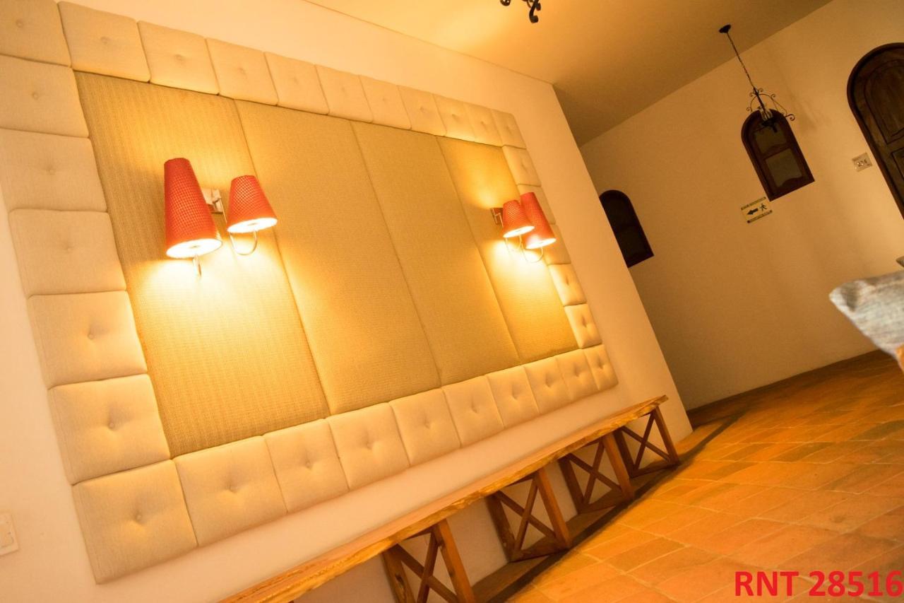 Hotel Union Хирардот Екстериор снимка