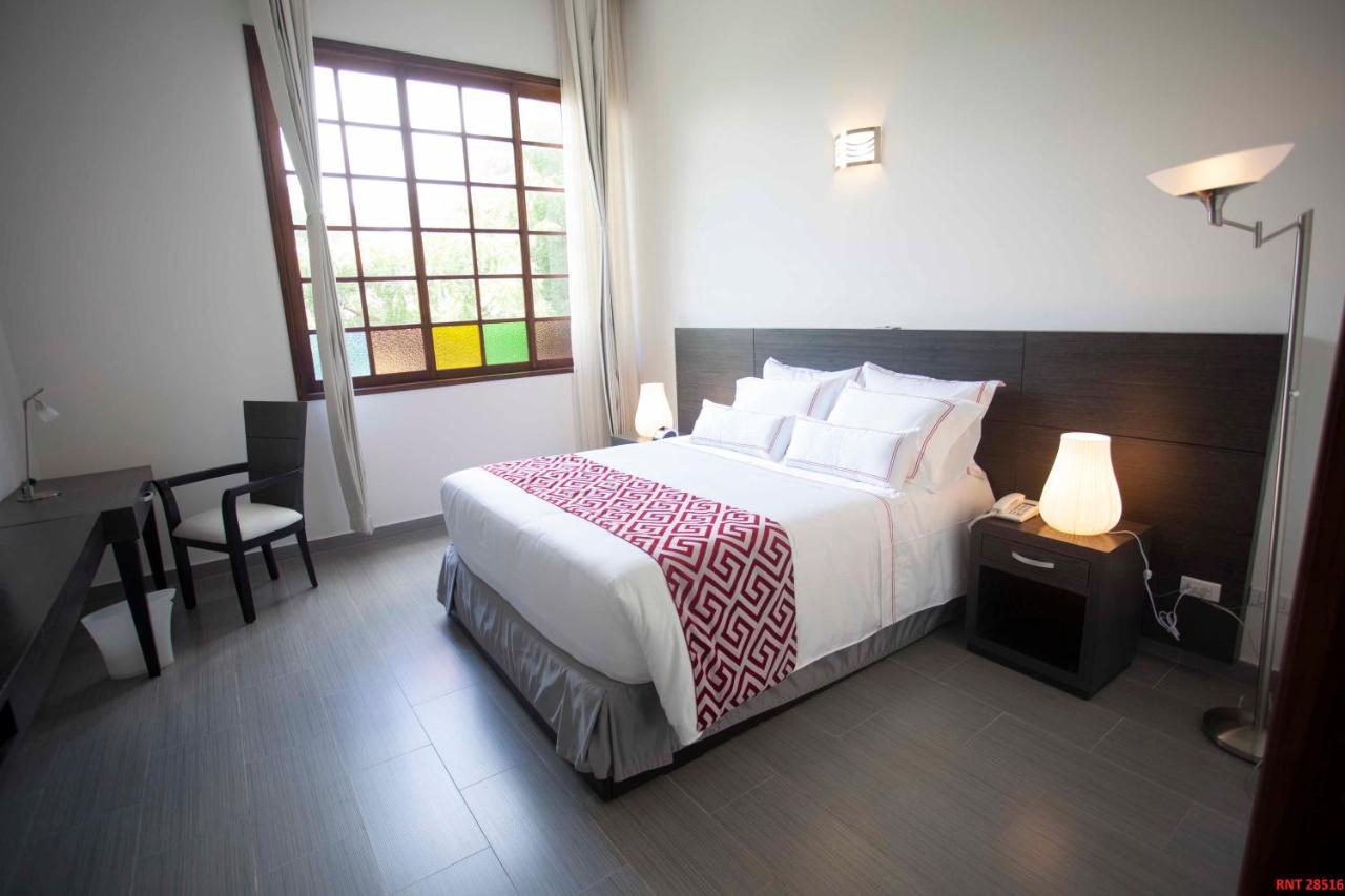 Hotel Union Хирардот Екстериор снимка